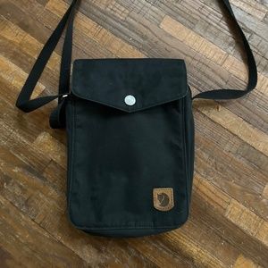 Fjallraven Greenland Pocket Shoulder Bag
